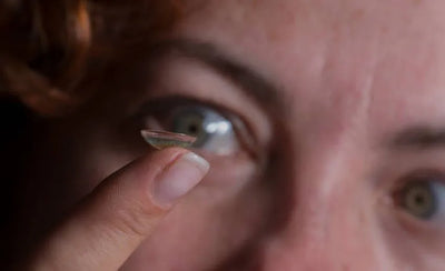 Contact lenses side effects,newcomers need to know!